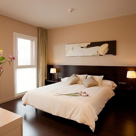 Hotel Rural Valdorba Sansoain Ruang foto