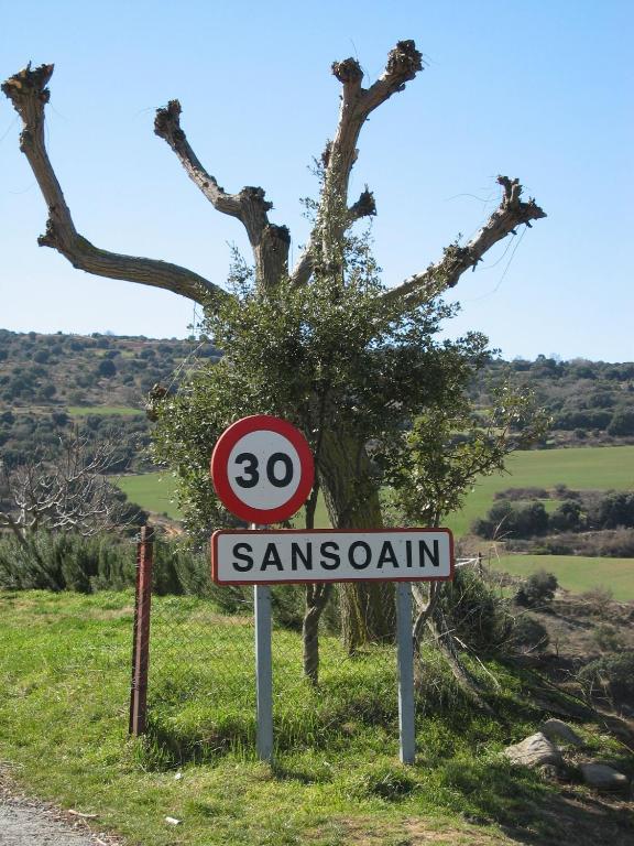 Hotel Rural Valdorba Sansoain Bagian luar foto