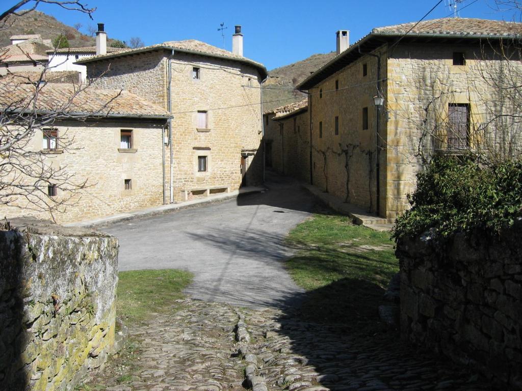 Hotel Rural Valdorba Sansoain Bagian luar foto